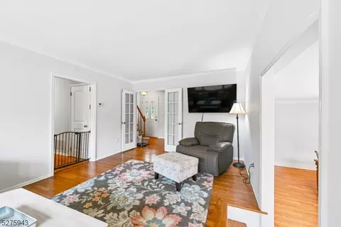 10 E Circuit Dr, Roxbury Twp, NJ 07876 photo 3