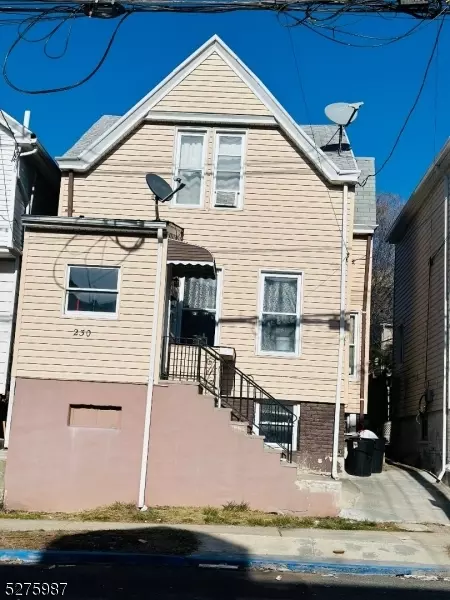 230 Kearney St, Paterson, NJ 07522