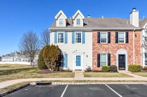 3001 Pinhorn Dr, Bridgewater, NJ 08807
