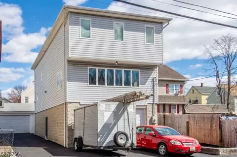 15 Loretta St, Clifton, NJ 07011