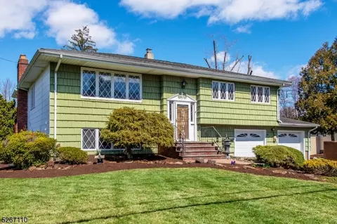 4 Kevin Ter, Fairfield, NJ 07004