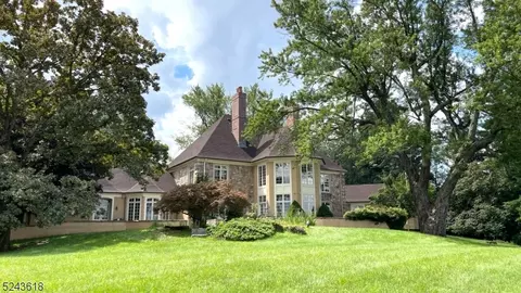 464 Cherry Ln, Mendham, NJ 07945 photo 5