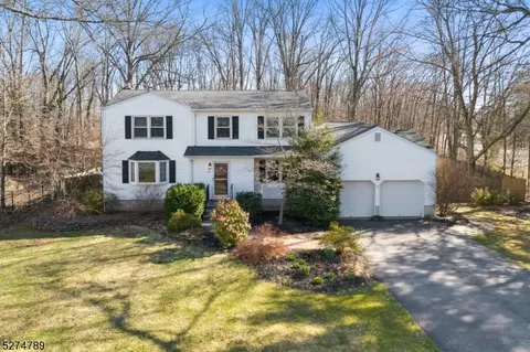 400 Ernest Dr, Hillsborough, NJ 08844