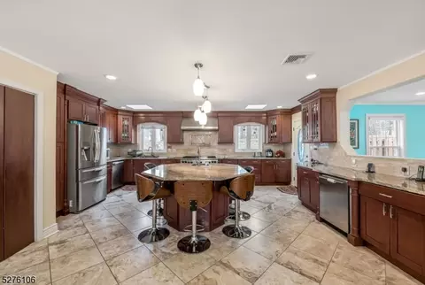 198 Ratzer Rd, Wayne, NJ 07470 photo 13