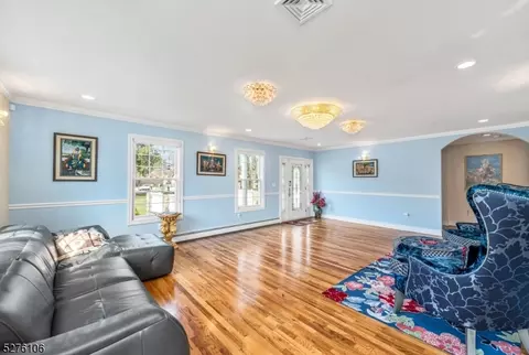 198 Ratzer Rd, Wayne, NJ 07470 photo 16