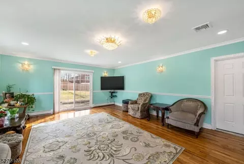 198 Ratzer Rd, Wayne, NJ 07470 photo 11