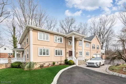 198 Ratzer Rd, Wayne, NJ 07470 photo 2