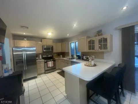 75 Ford St, Wayne, NJ 07470 photo 9