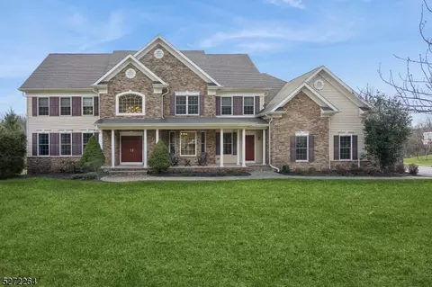 6 Meadow View Ct, Branchburg, NJ 08876