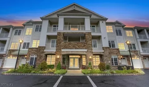 7319 Falston Cir #319, Old Bridge, NJ 08857