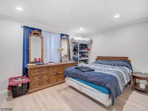 110 Cap Ln, Middlesex, NJ 08846 photo 16