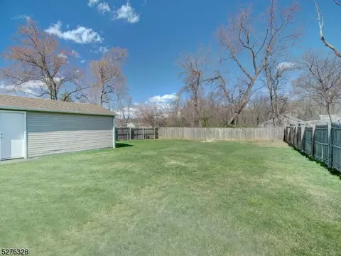 110 Cap Ln, Middlesex, NJ 08846 photo 19