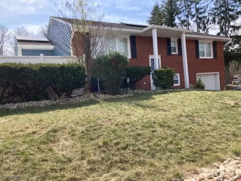 49 Pergola Ave, Jamesburg, NJ 08831