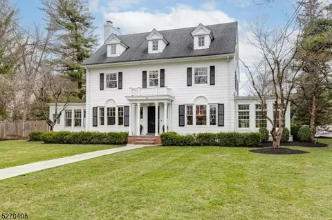 222 Sylvania Pl, Westfield, NJ 07090