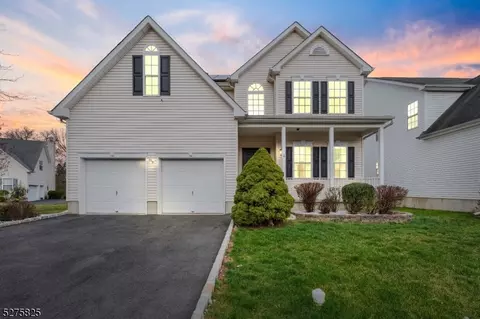 6 Slack Ct, Bridgewater, NJ 08807
