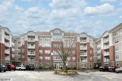 10305 Warrens Way #305, Wanaque, NJ 07465