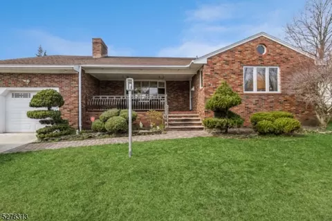 15 Mako Ct, South River, NJ 08882