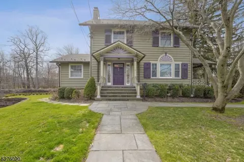 107 Riverside Dr, Cranford, NJ 07016