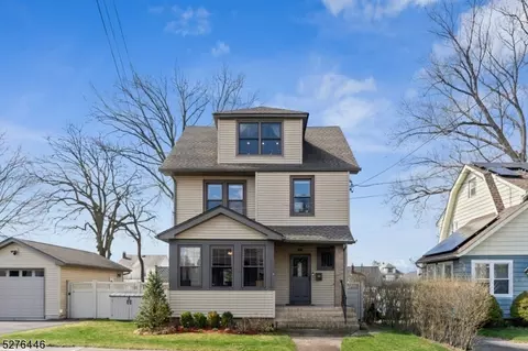 90 Elizabeth Ave, Elmwood Park, NJ 07407
