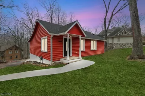 1306 Evergreen Dr, Bridgewater Twp, NJ 07920
