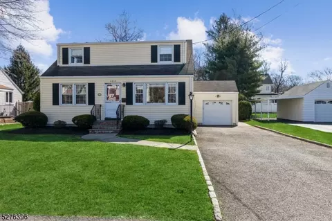 2218 Evergreen Ave, Scotch Plains, NJ 07076