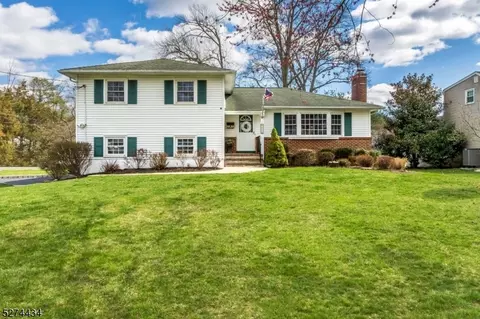 818 E Meadow Dr, Bound Brook, NJ 08805