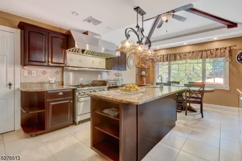1450 Alps Rd, Wayne, NJ 07470 photo 12