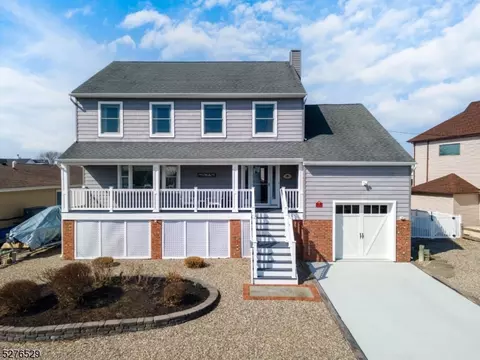 12 Royal Dr, Brick Twp, NJ 08723
