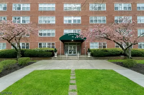 926 Bloomfield Ave #6G, Glen Ridge, NJ 07028