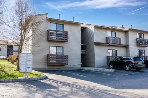 1503 Spruce Hills Dr #1503, Glen Gardner, NJ 08826