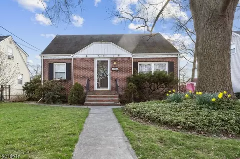 27 Fern Ave, Dumont, NJ 07628