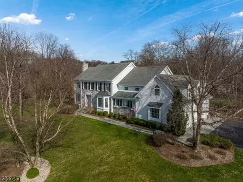 7 Fox Chase Turn, Union Twp, NJ 08867