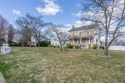 72 Carlton Ave, Washington, NJ 07882