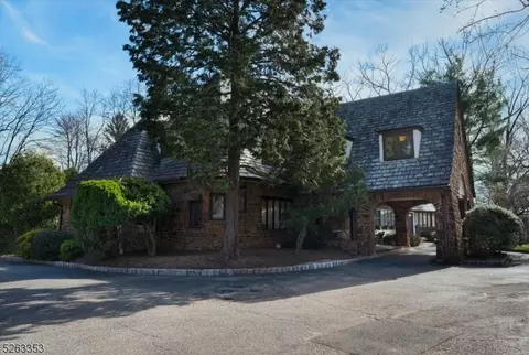 26 Village Green Ct, South Orange, NJ 07079