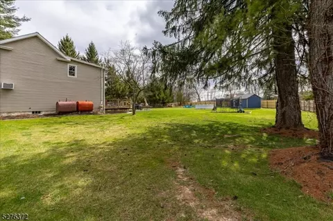 10 Smith St, Hampton, NJ 08827 photo 32