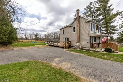10 Smith St, Hampton, NJ 08827 photo 4