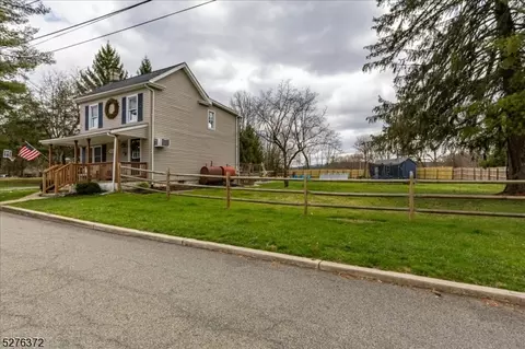 10 Smith St, Hampton, NJ 08827 photo 3