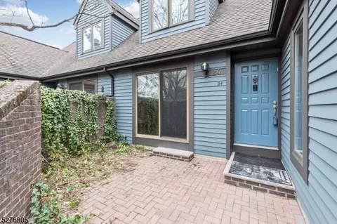 24 Valley View Dr, Bernards, NJ 07920 photo 3