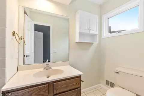 24 Valley View Dr, Bernards, NJ 07920 photo 19