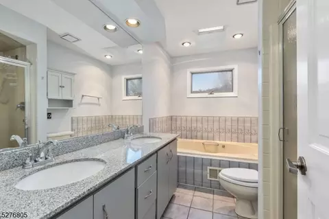 24 Valley View Dr, Bernards, NJ 07920 photo 16