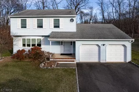 1 Valerie Rd, Edison, NJ 08820