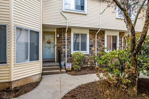 1147 Schmidt Ln, North Brunswick Twp, NJ 08902