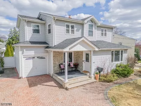 45 Cottage Ln, Clifton, NJ 07012