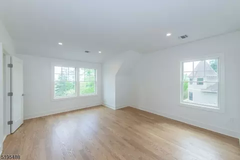 181 Sagamore Rd, Millburn, NJ 07041 photo 41