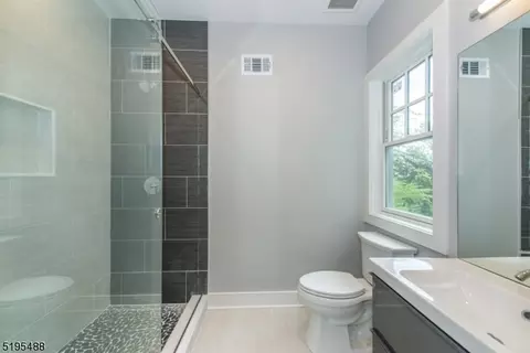 181 Sagamore Rd, Millburn, NJ 07041 photo 32