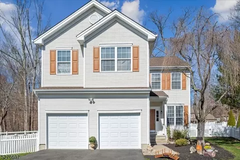 22 Indian Spring Dr, Jefferson, NJ 07438