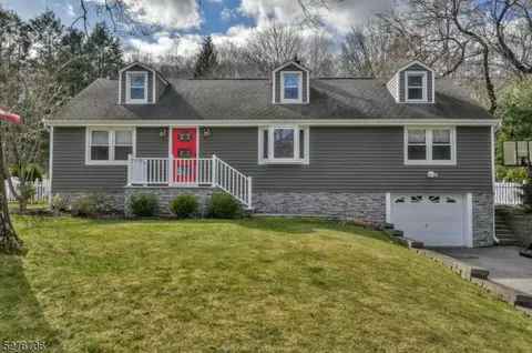 177 Kakeout Rd, Kinnelon, NJ 07405