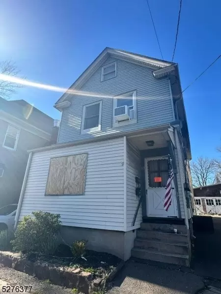 32 North Ave, Garwood, NJ 07027