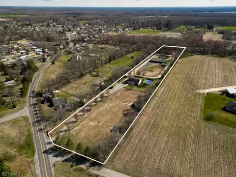 422 Jacobstown Cookstown Rd, Wrightstown, NJ 08562