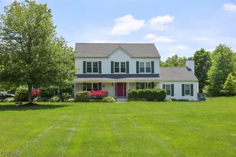 160 Lower Oak Grove Rd, Frenchtown, NJ 08825